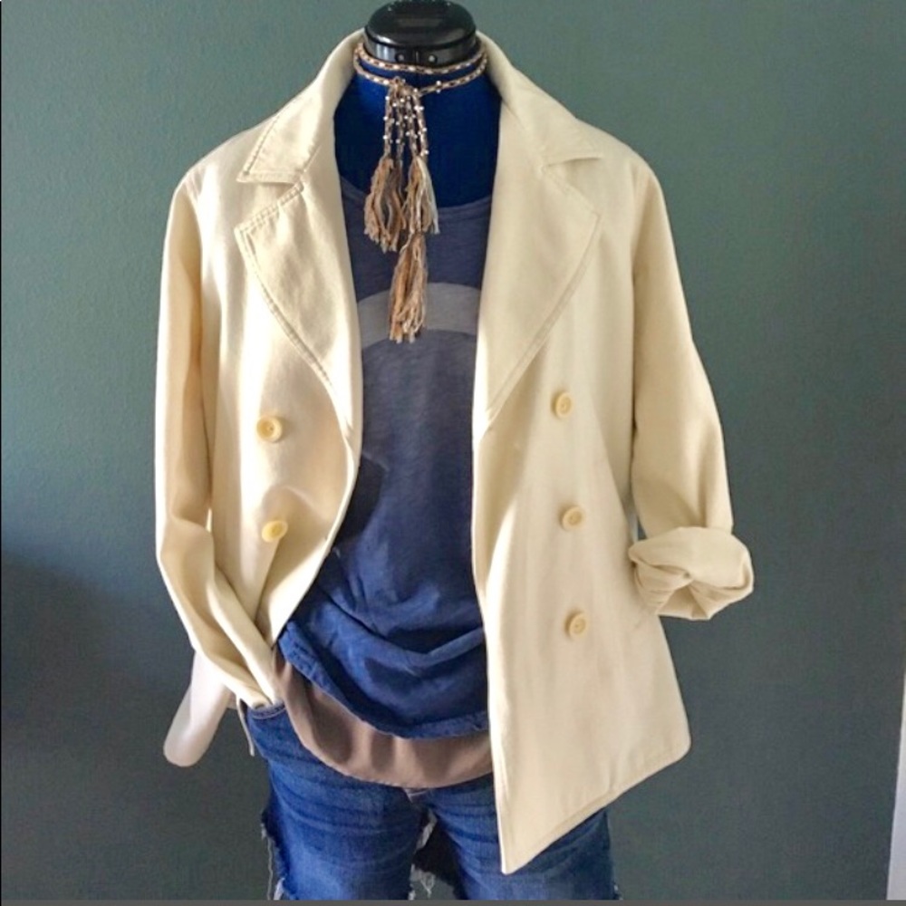 Creamy Peacoat